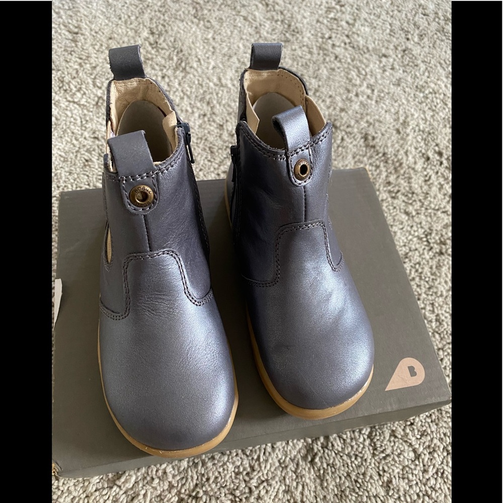 Bobux boots size 8US